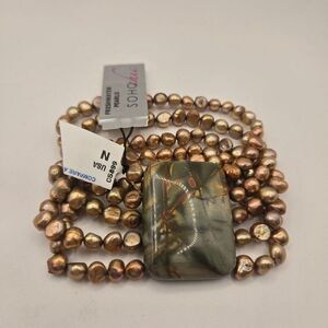 Freshwater Pearl Bracelet Rectangular Green Stone Centerpiece Stretch Fit